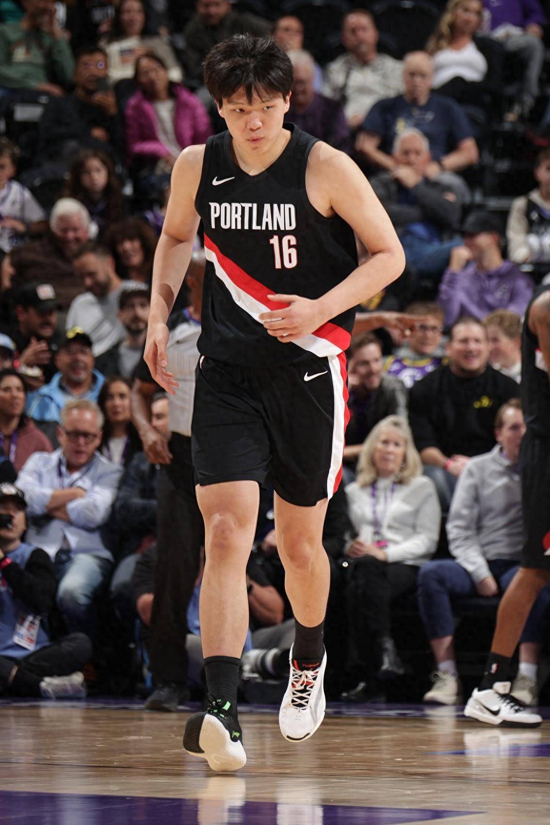 金年会体育-关于赛地聚焦：法甲今夜热度飙升，菲尼克斯太阳调整名单，目标明确，年轻球员得到机会的信息